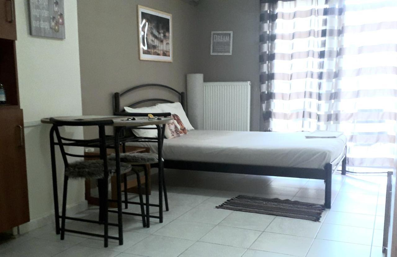 דירות סלוניקי Central Bright Studio With Balkony מראה חיצוני תמונה